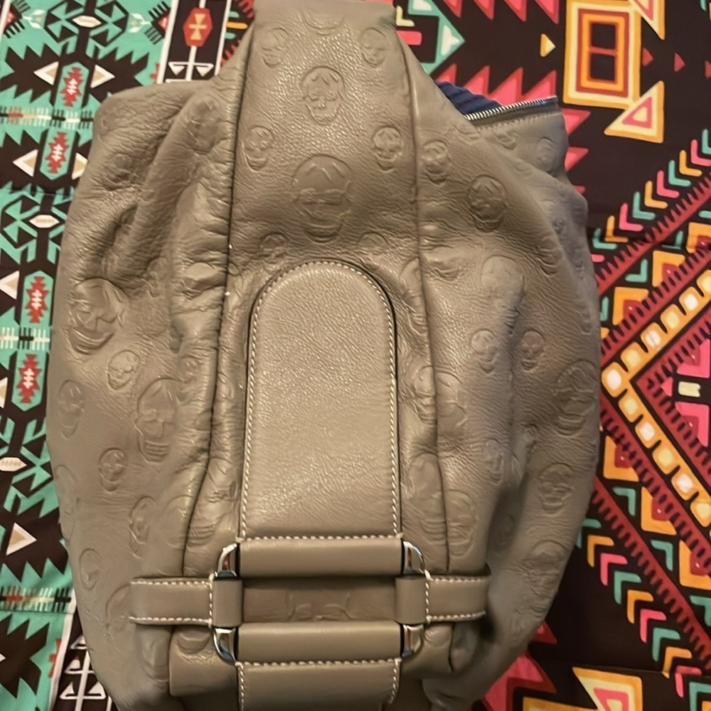 Alexander McQueen EXTREMELY RARE large skull hobo purse​​​ - Picture 5 of 8